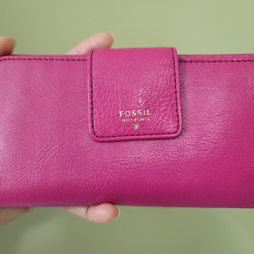 Pink Fossil wallet